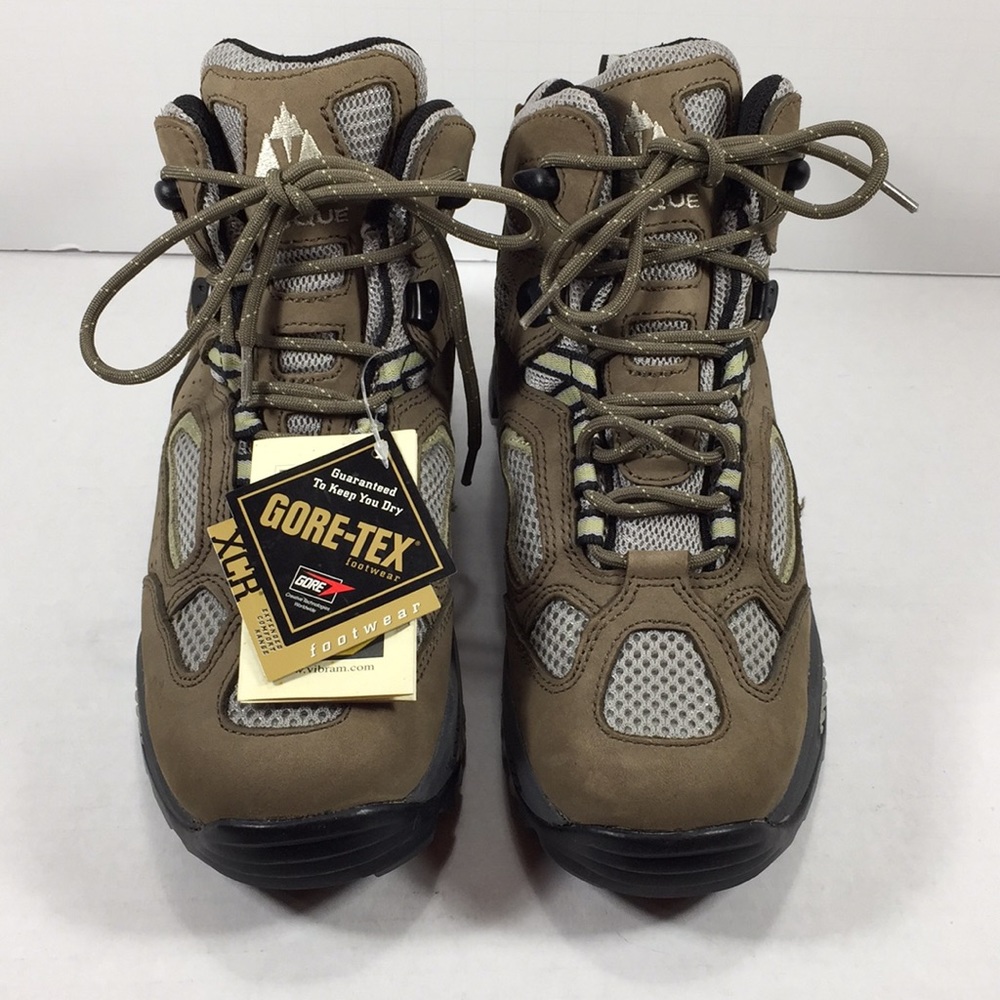 Vasque Gore-Tex Vibram hiking boots WOMENS 7.5 NEW